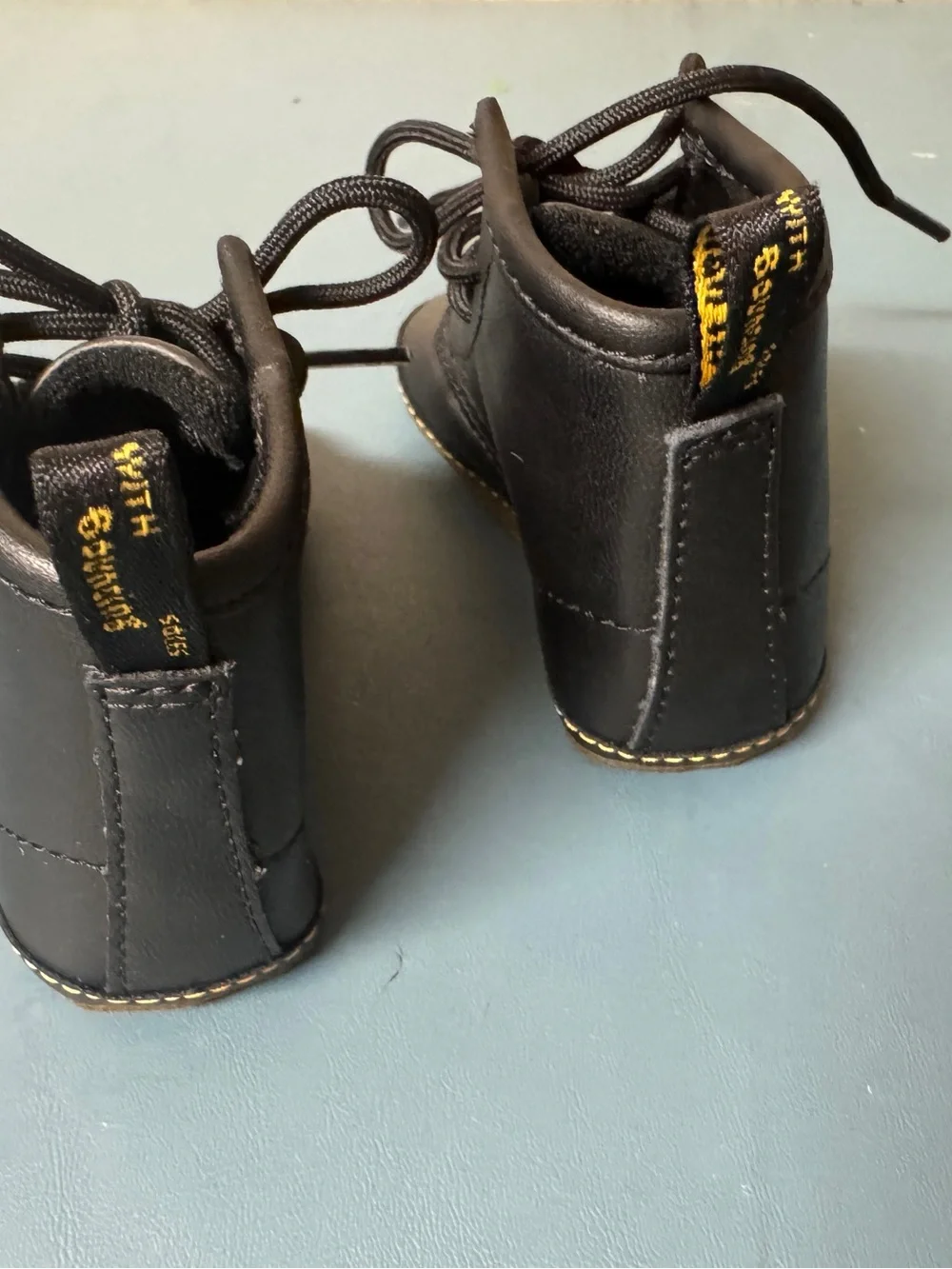 Infant Crib Bootie Dr Martens black leather size 3